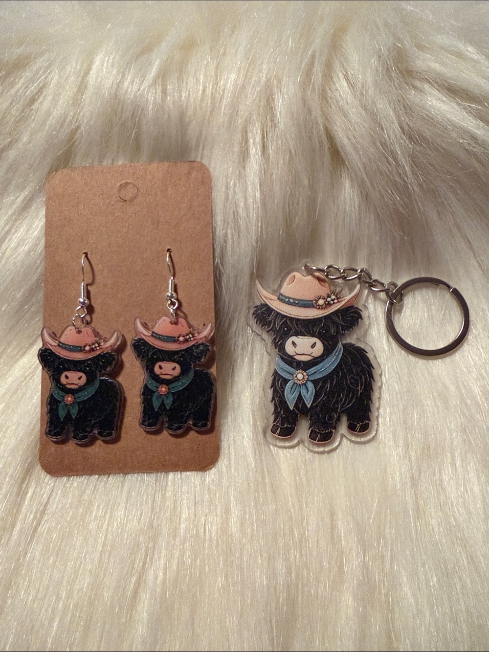 Cowboy Highland Cow Earrings & Keychain Set in Black and Pink